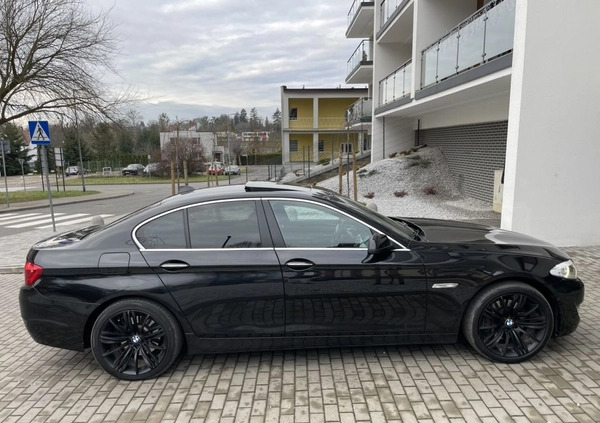 BMW Seria 5 cena 58900 przebieg: 211500, rok produkcji 2012 z Świecie małe 529